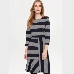 Phase Eight Storm Stripe Dress 3/4 Sleeves Crew Neck In Navy/Ivory Size UK8/ US4
